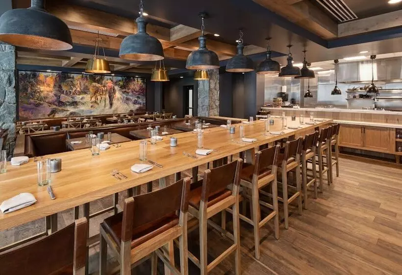 ホテル The Snowpine Lodge