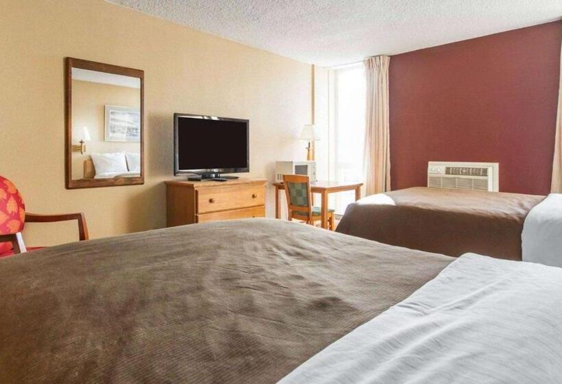 فندق Wingate By Wyndham Sheboygan