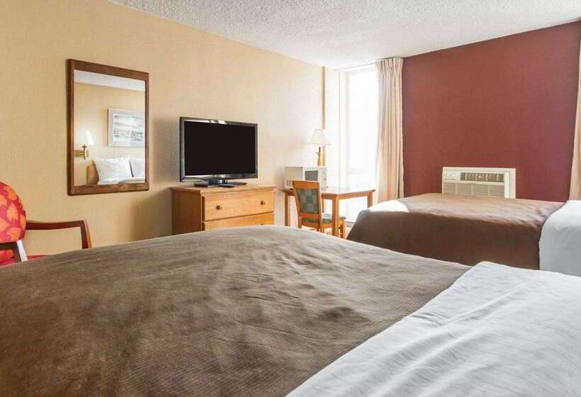 فندق Wingate By Wyndham Sheboygan