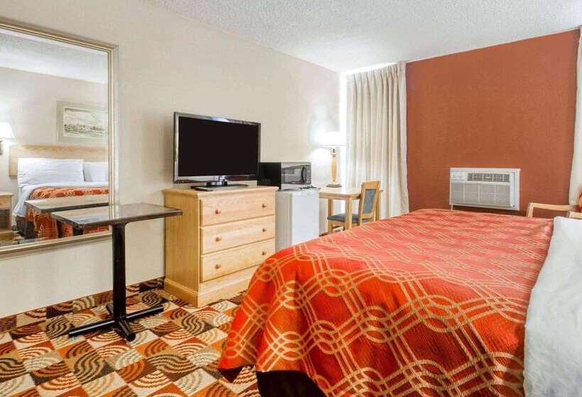 فندق Wingate By Wyndham Sheboygan