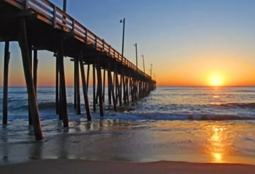 モーテル Golden Sands Oceanfront