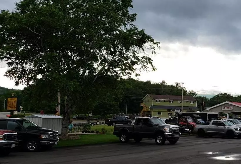 モーテル Gorham Motor Inn