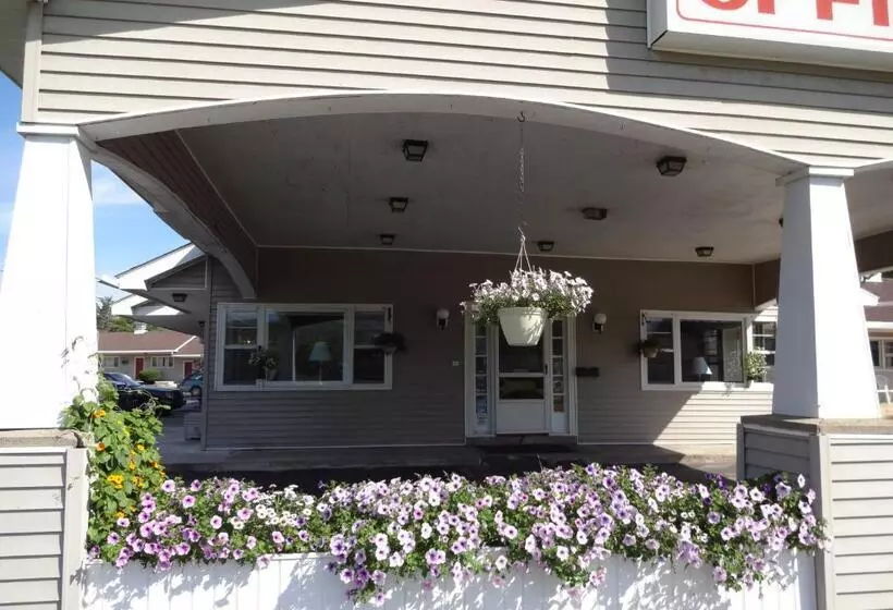 モーテル Gorham Motor Inn