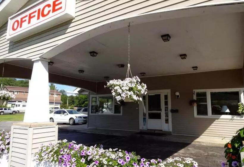 モーテル Gorham Motor Inn
