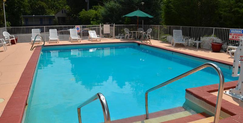 모텔 Red Roof Inn Williamsburg