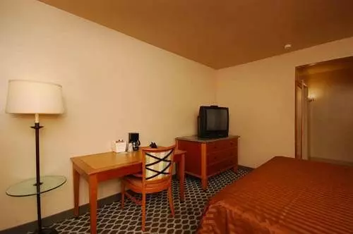 Мотель Airport Inn Downtown