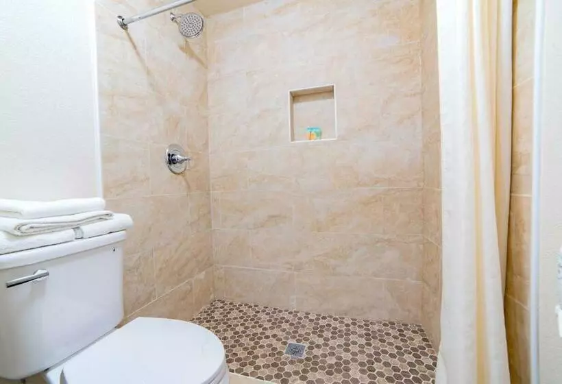 מוטל Turlock Inn