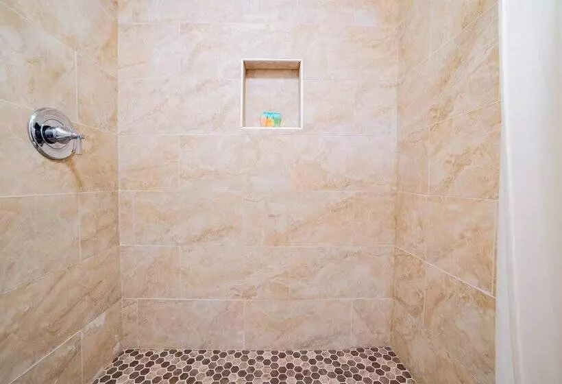 מוטל Turlock Inn