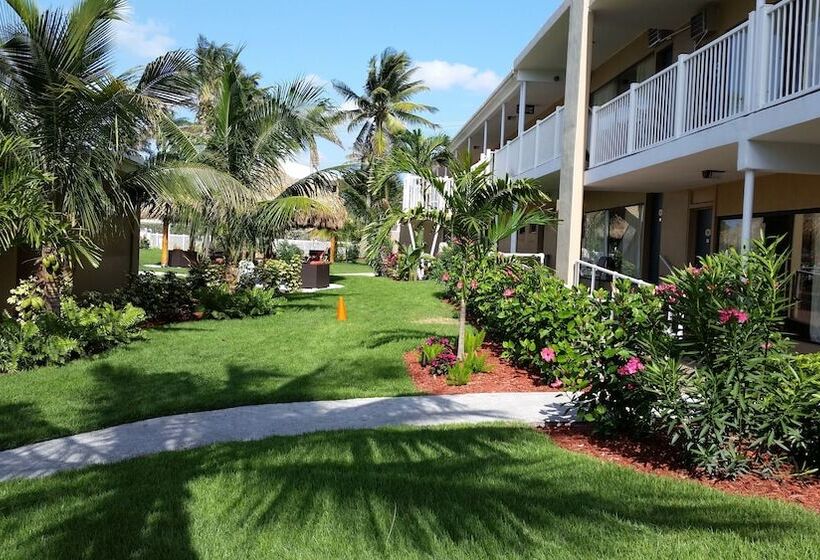 Oceans Beach Resort & Suites