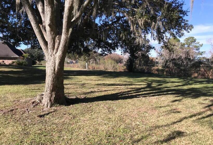 Resort Columbia Lakes Hotel & Conference Center