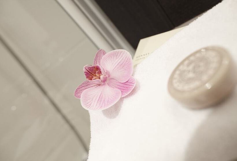 Seven Urban Suites Nantes Centre