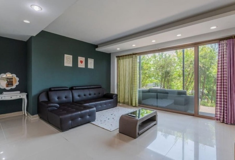 Gyeongju Capri Pension