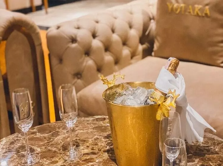 Hotelli Yotaka Khanom