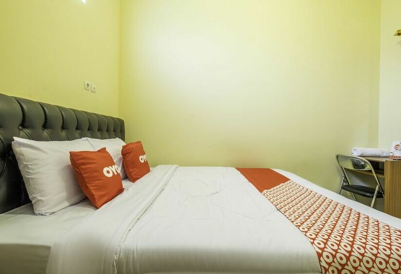 בית מלון כפרי Zleepy Sasana Budaya By Oyo Rooms