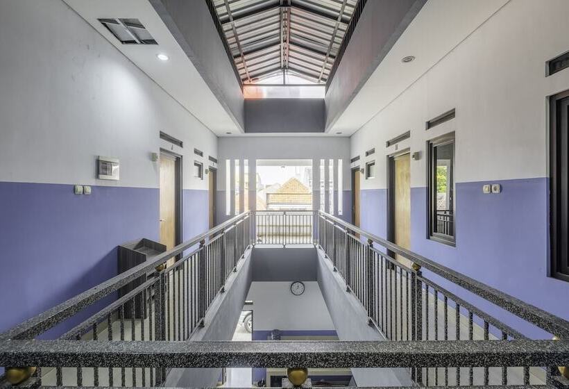 בית מלון כפרי Zleepy Sasana Budaya By Oyo Rooms