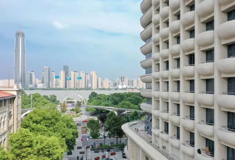 Ethoshotel Wuhan Riverside