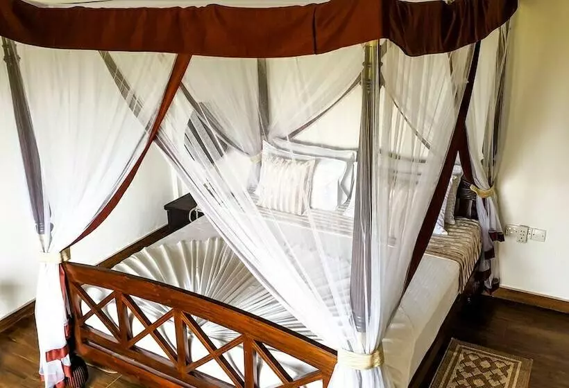 ホテル Akash Retreat And Spa