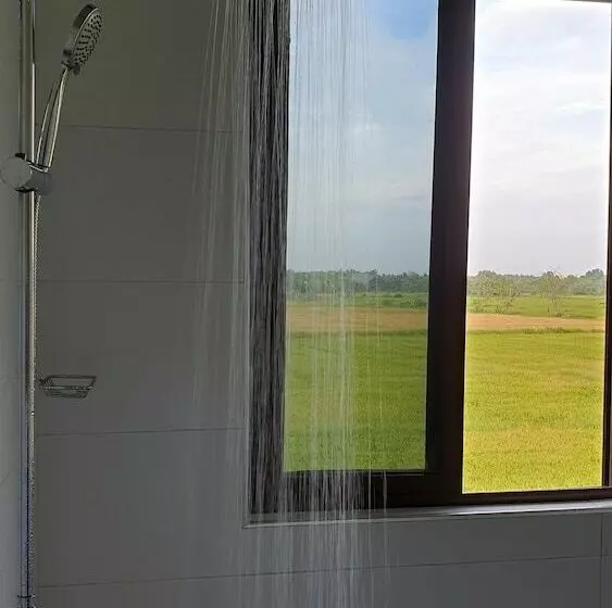 ホテル Akash Retreat And Spa