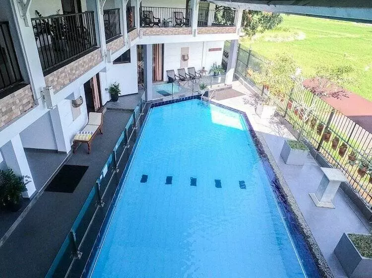 ホテル Akash Retreat And Spa