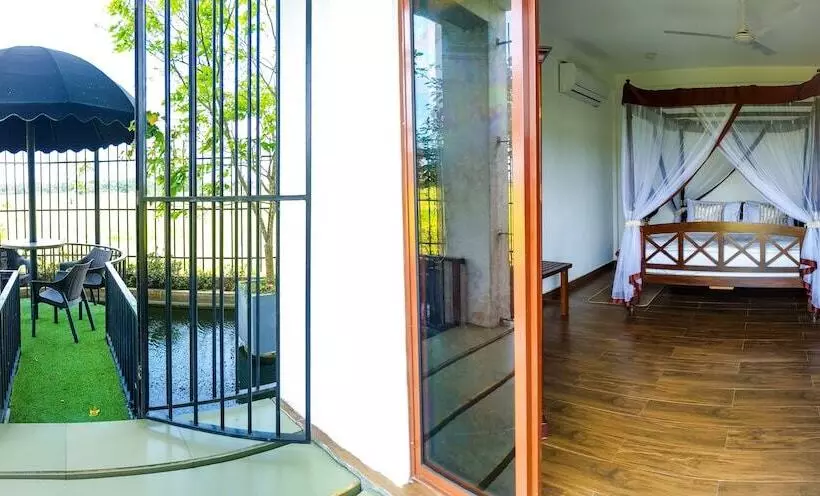ホテル Akash Retreat And Spa