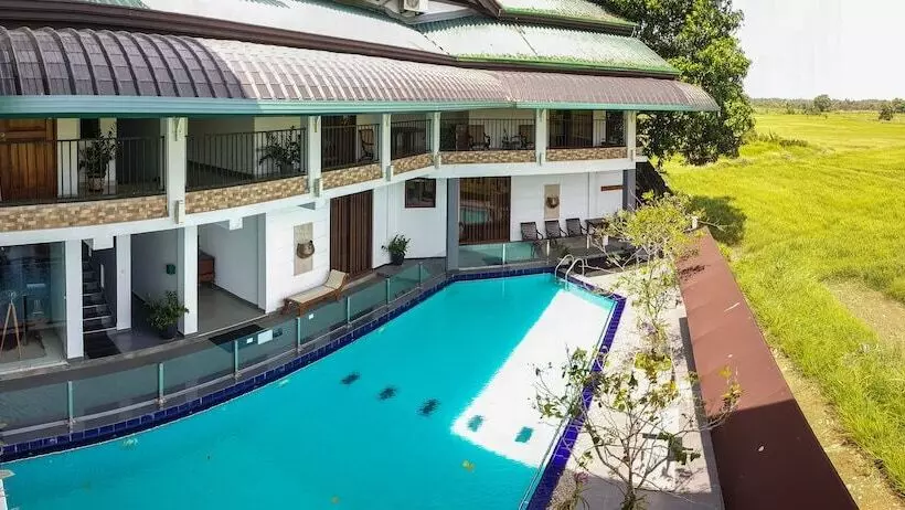 ホテル Akash Retreat And Spa