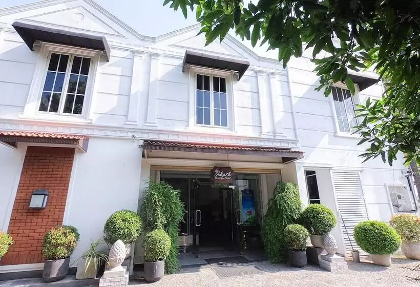 ホテル Akash Retreat And Spa