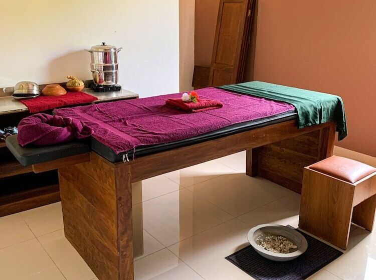 فندق Akash Retreat And Spa