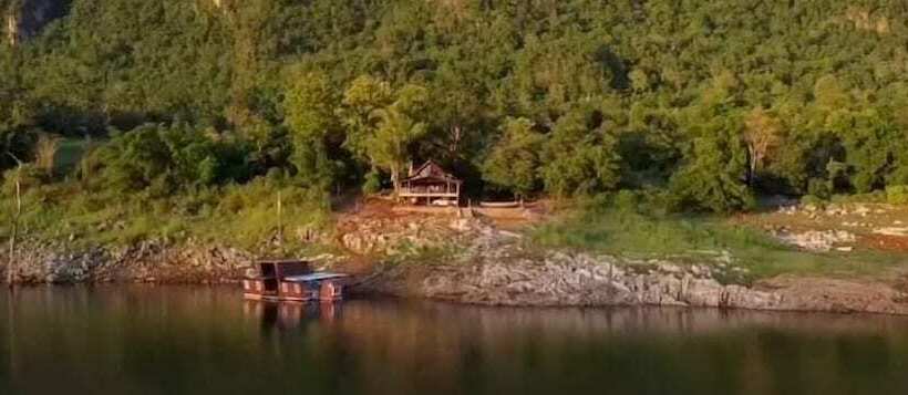 בית מלון כפרי Boat House Suriya