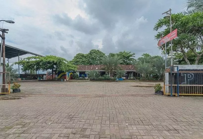 پانسیون Reddoorz Syariah @ Lafa Park Adventure