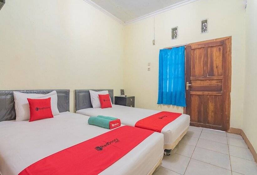 Pension (Hôtel basse catégorie) Reddoorz Syariah @ Lafa Park Adventure