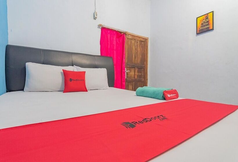 Pension (Hôtel basse catégorie) Reddoorz Syariah @ Lafa Park Adventure