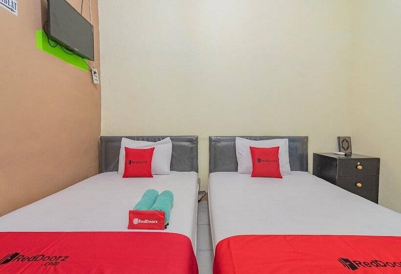 Pension (Hôtel basse catégorie) Reddoorz Syariah @ Lafa Park Adventure
