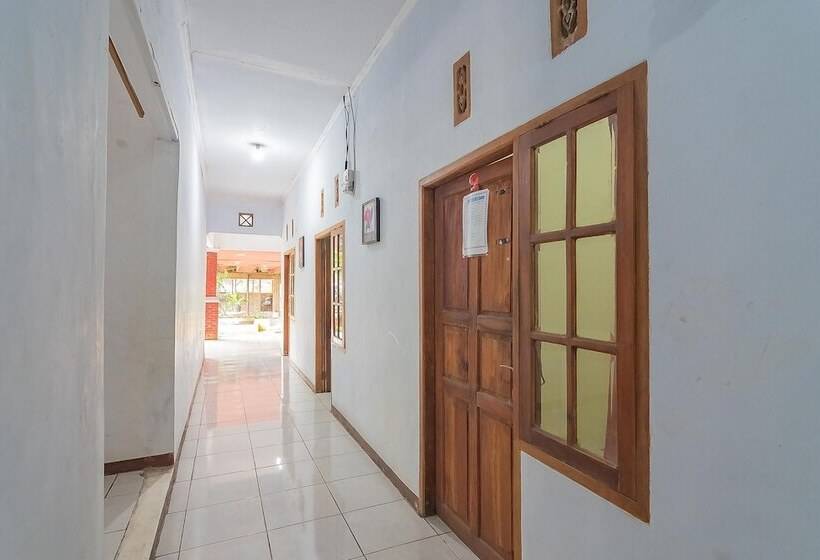 Pension (Hôtel basse catégorie) Reddoorz Syariah @ Lafa Park Adventure