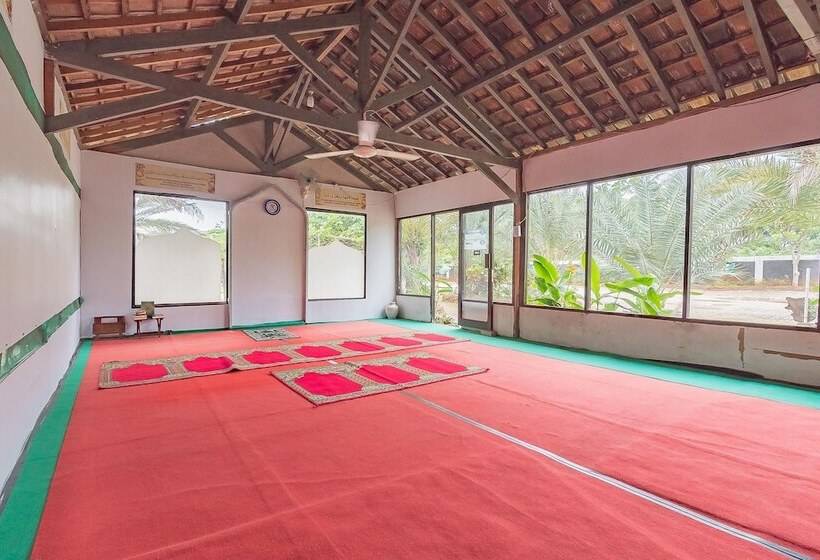 Pension (Hôtel basse catégorie) Reddoorz Syariah @ Lafa Park Adventure