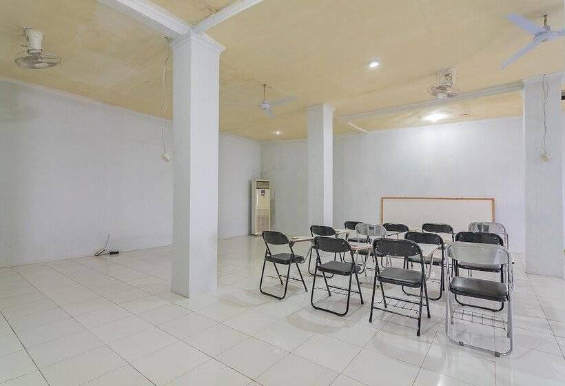 Pension (Hôtel basse catégorie) Reddoorz Syariah @ Lafa Park Adventure