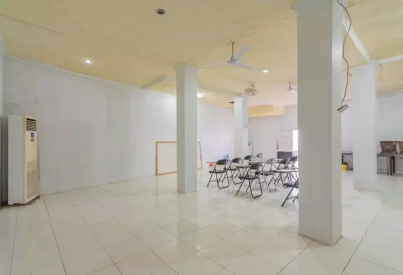 پانسیون Reddoorz Syariah @ Lafa Park Adventure