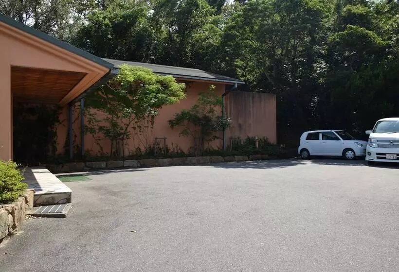 Majatalo Taiyou No Ouchi