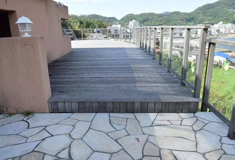 Majatalo Taiyou No Ouchi