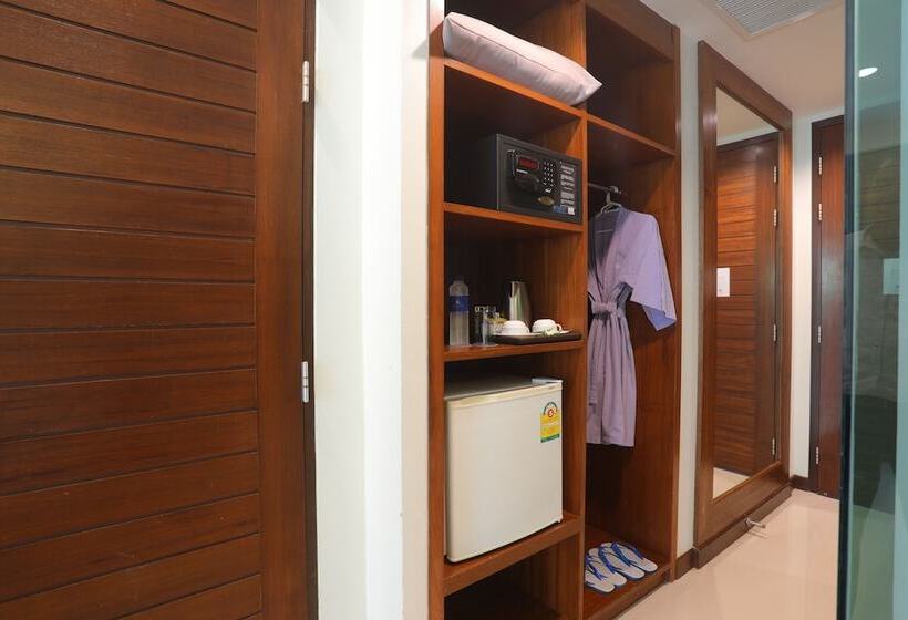 A2 Pool Resort Sha Plus