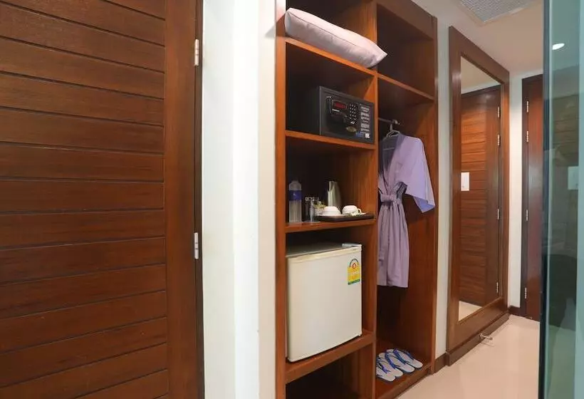 A2 Pool Resort Sha Plus