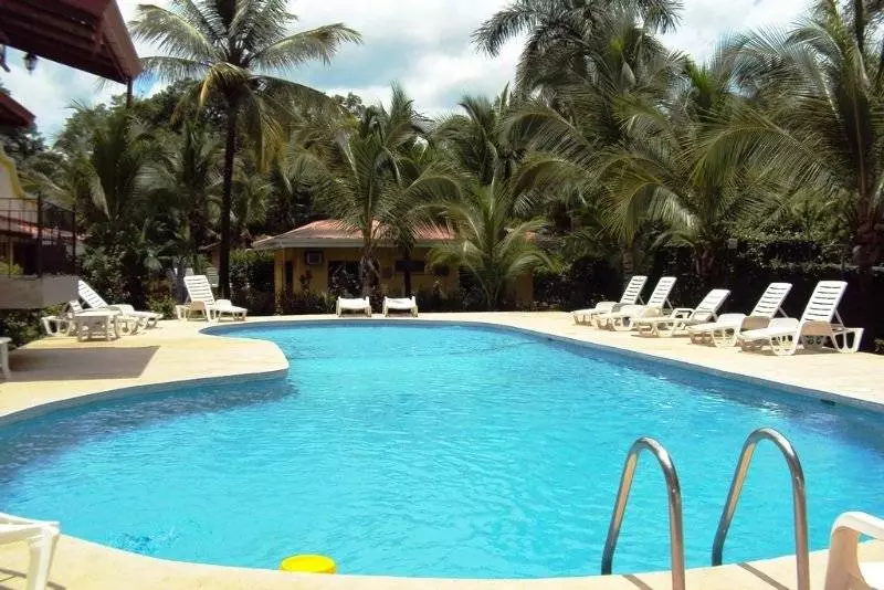 فندق Isolina Beach