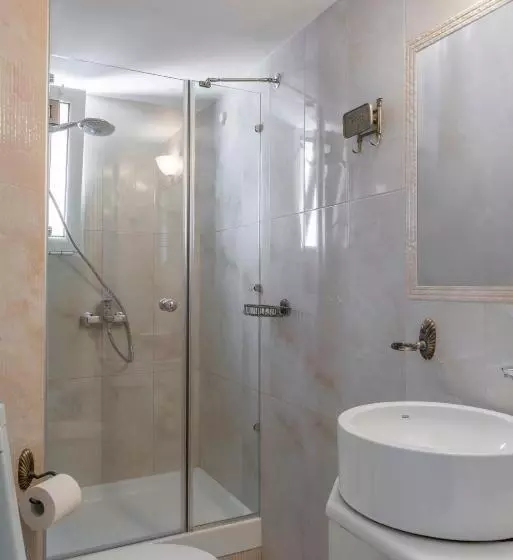 ホテル Marble House