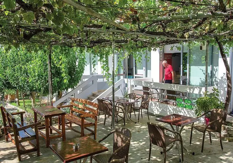 בית מלון כפרי Megim