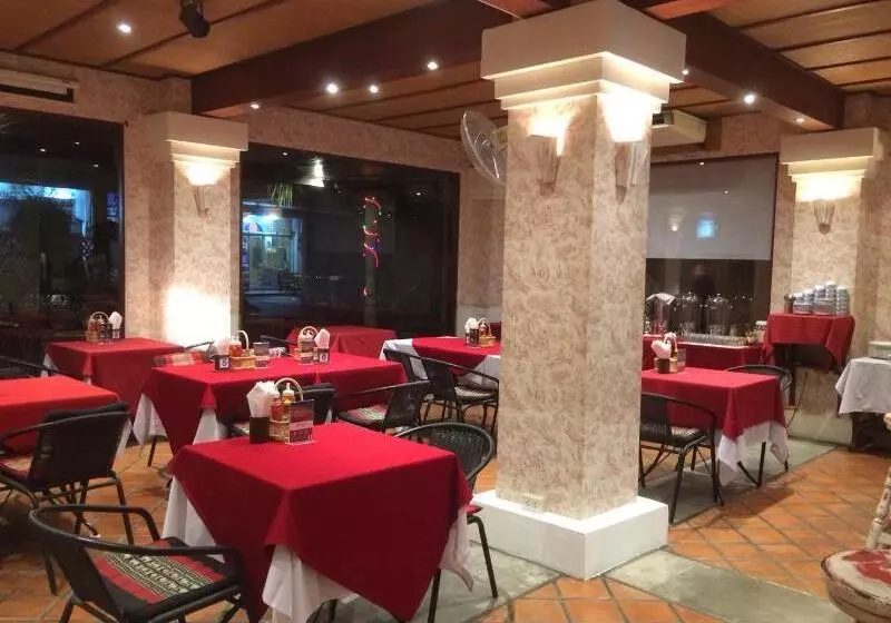 Hotelli Nirvana Boutique Suites