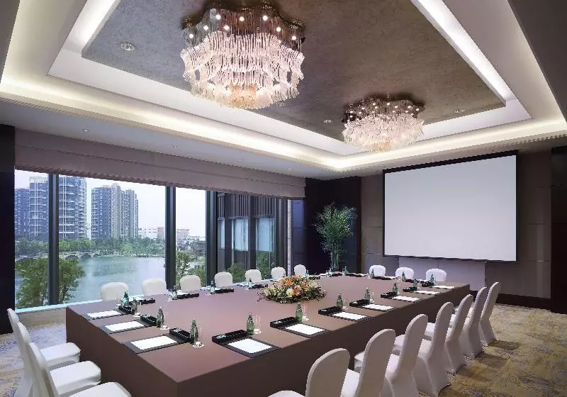 בית מלון כפרי Intercontinental Changzhou By Ihg