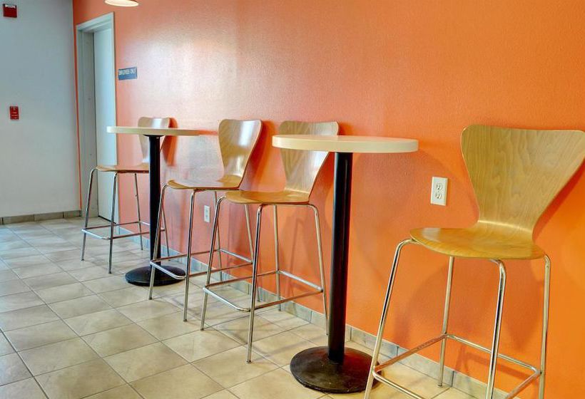 בית מלון כפרי Studio 6new Orleans, La