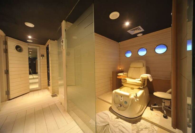 Le Trianon Luxury Hotel & Spa