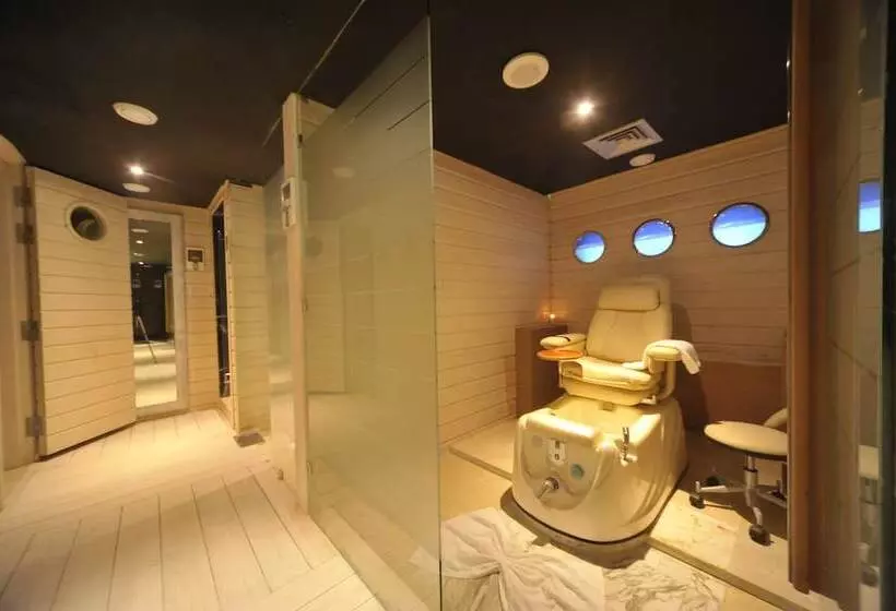 Le Trianon Luxury Hotel & Spa