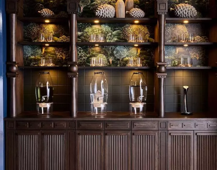 Madeline Hotel & Residences, Auberge Resorts Collection