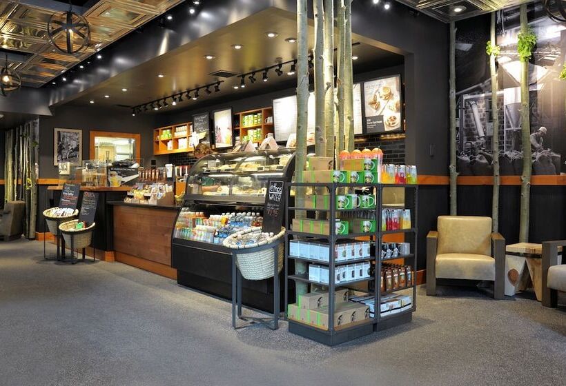 Madeline Hotel & Residences, Auberge Resorts Collection